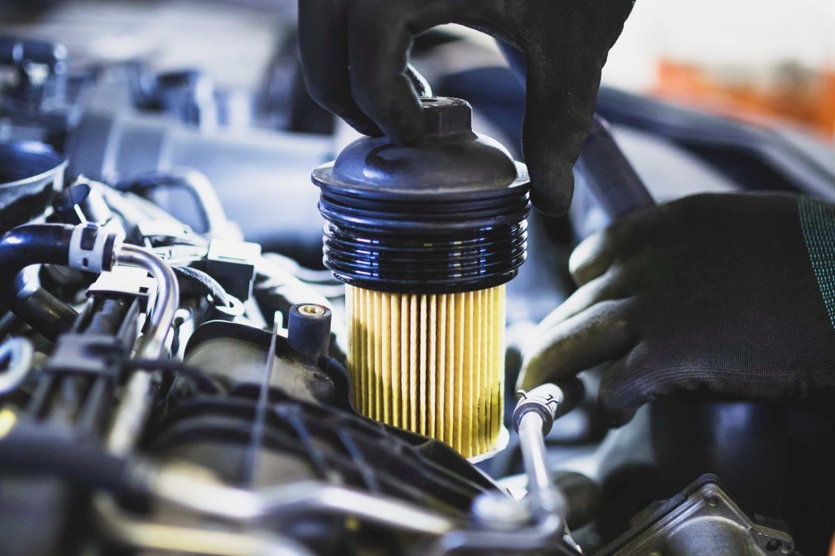 Экспертные советы по замене масляного фильтра: Поддержите чистоту и долговечность двигателя вашего автомобиля